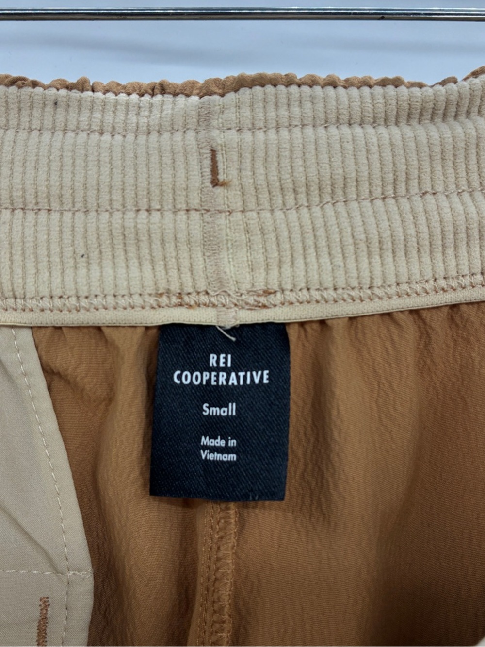 REI Women’s Beyonder Buckskin Brown Nylon Outdoor Lightweight Hiking Pants Small - Picture 7 of 10